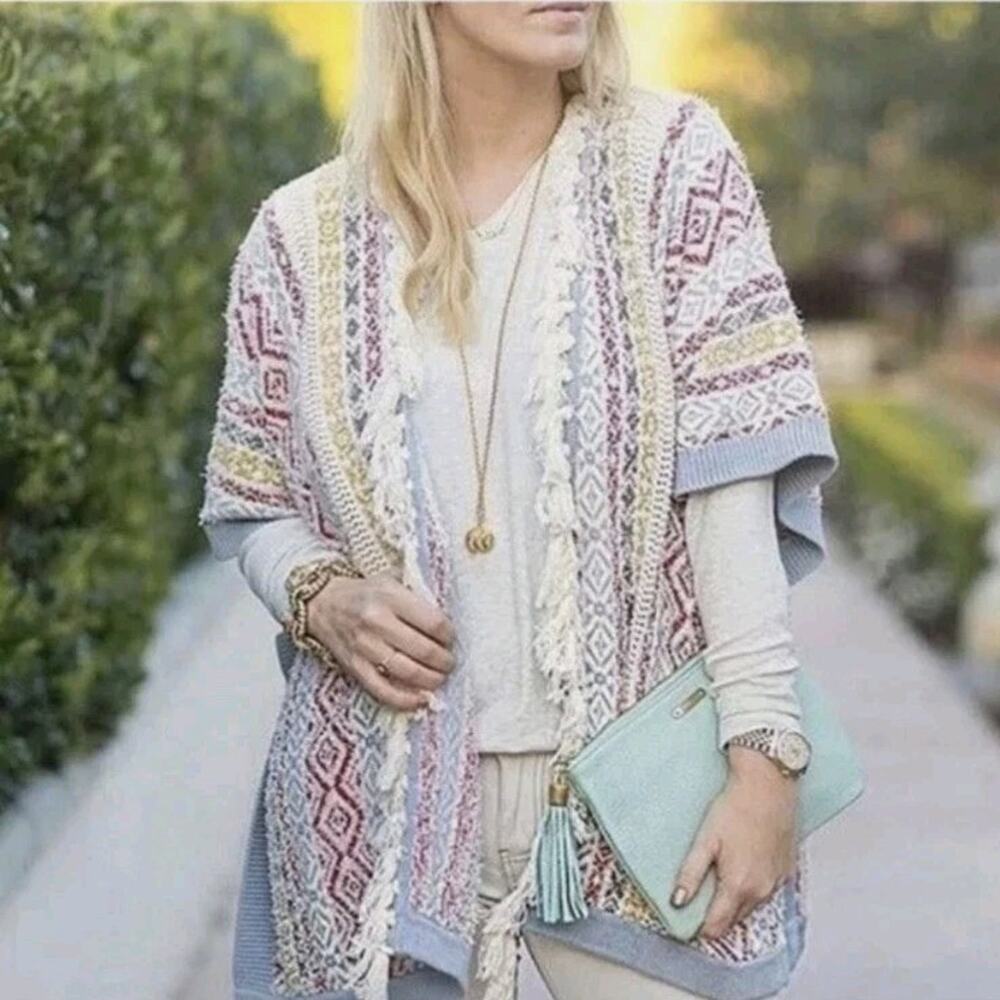 Cabi Love Carol Cream Multicolor Siesta Fringe Poncho Sweater Size Small